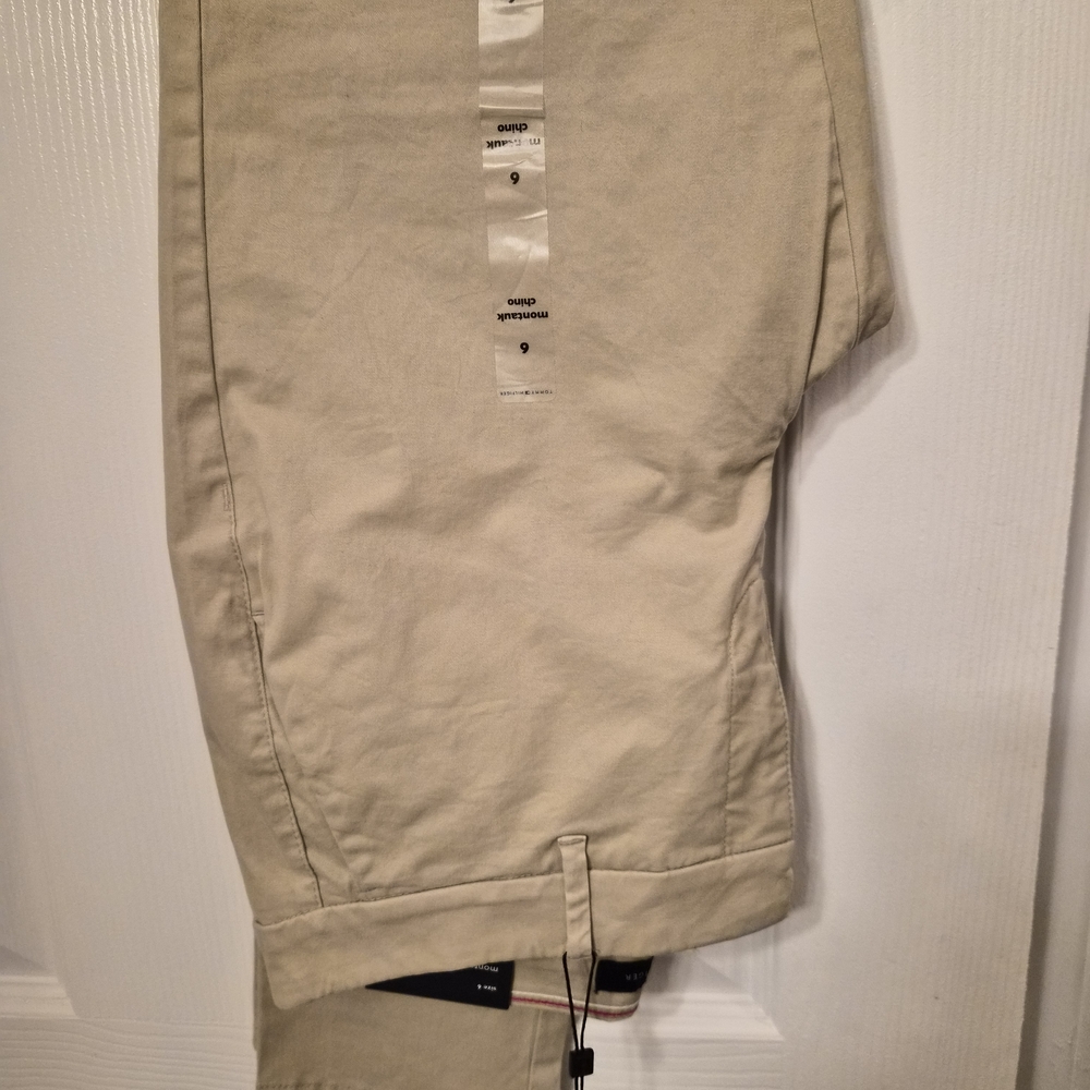 Tommy Hilfiger Women's Cropped Tan Pants